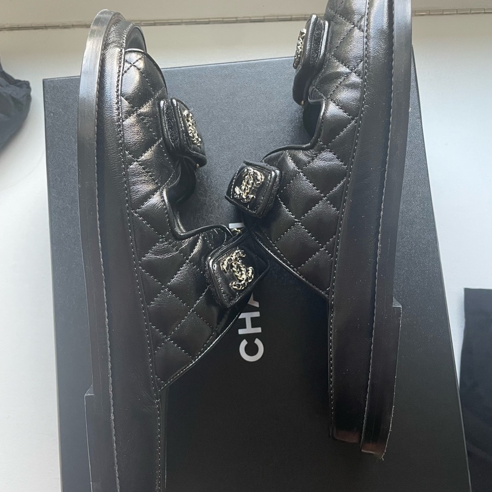 Size 40.5 CHANEL Black Lambskin DAD SLIDE sandals G45507 W/ receipt - Picture 12 of 16